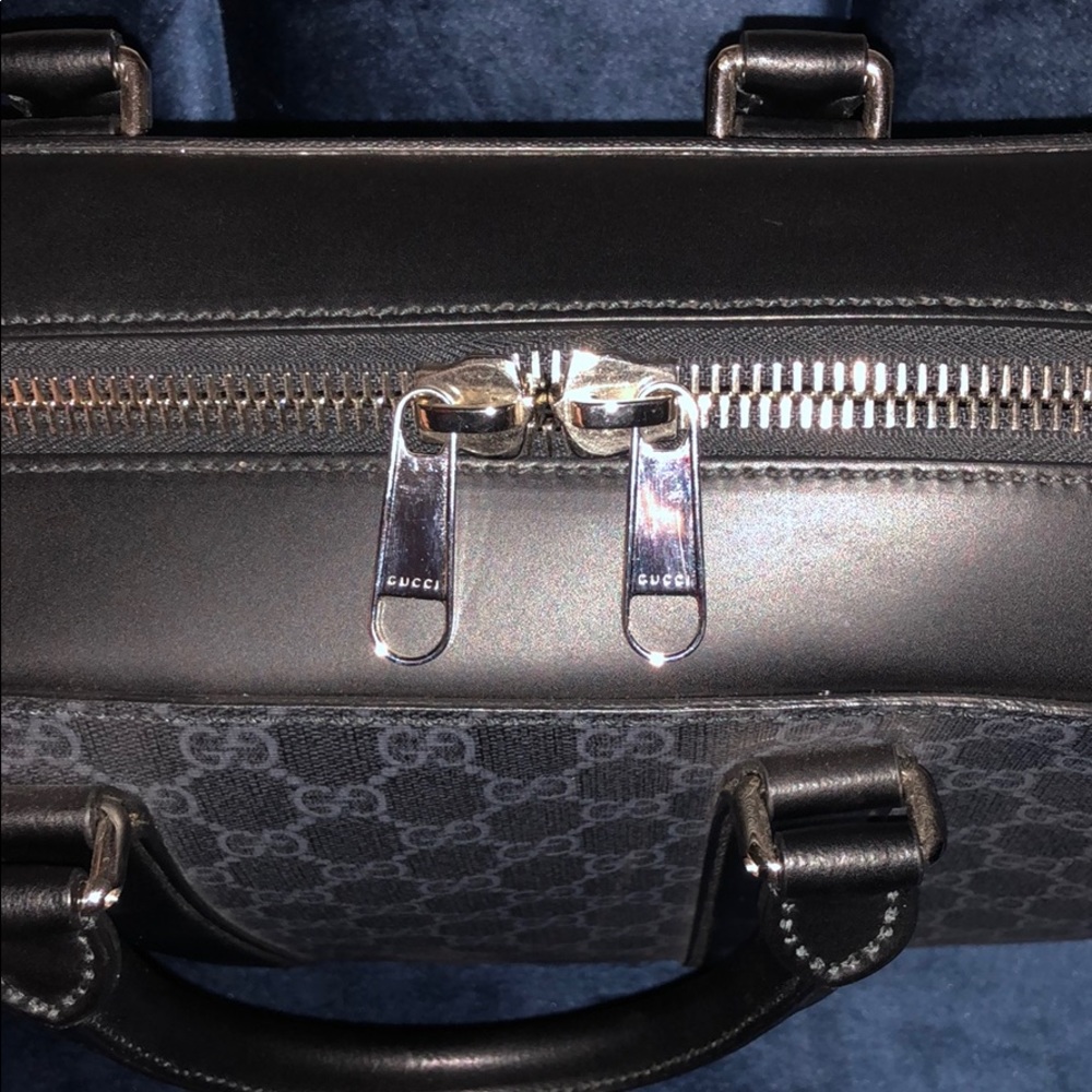 Gucci supreme briefcase. - Picture 2 of 7